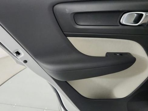 Certified 2026 Volvo XC40 B5 Ultra w/ Climate Package AWD/4WD image 65