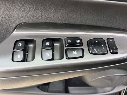 Used 2021 Hyundai Kona SEL Plus image 17