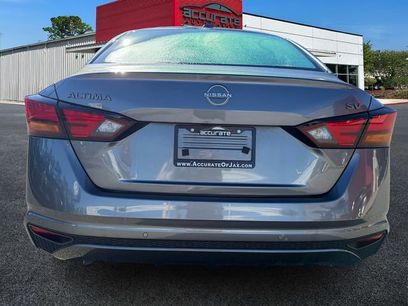 Used 2023 Nissan Altima 2.5 SV