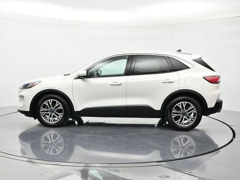 Used 2022 Ford Escape SEL w/ Technology Package FWD image 8
