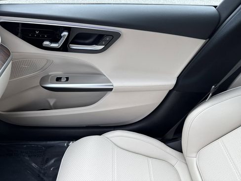 New 2025 Mercedes-Benz C 300 4MATIC Sedan image 25