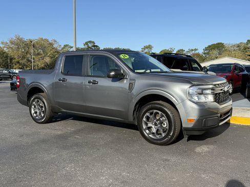 Certified 2024 Ford Maverick XLT image 2