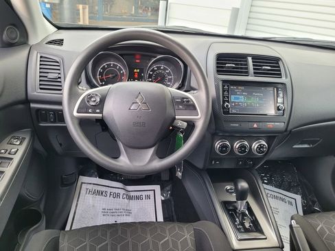 Used 2024 Mitsubishi Outlander Sport SE AWD/4WD image 17