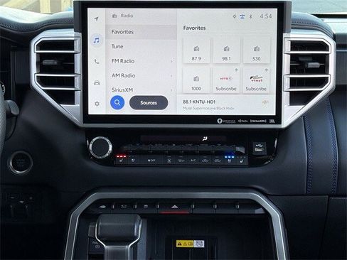 Used 2022 Toyota Tundra Platinum image 17