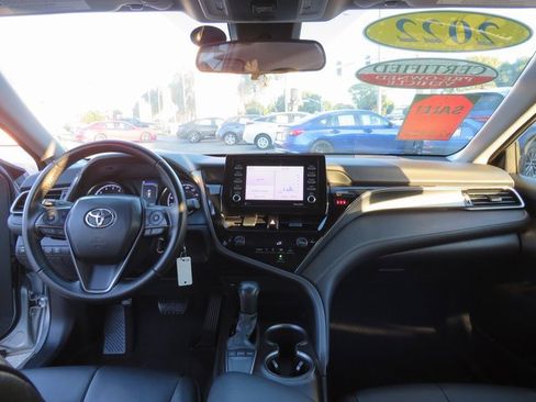 Certified 2022 Toyota Camry SE image 19