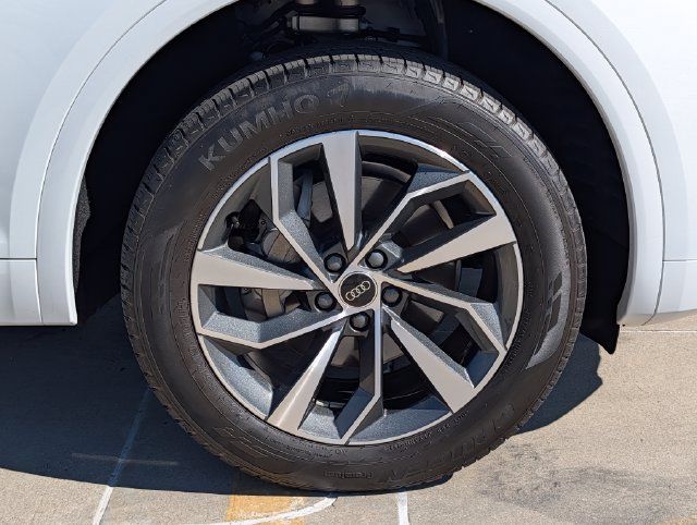 Used 2024 Audi Q5 2.0T Premium AWD/4WD image 8