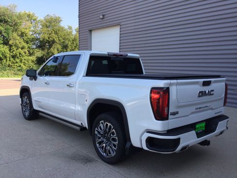 Used 2023 GMC Sierra 1500 Denali Ultimate AWD/4WD image 7