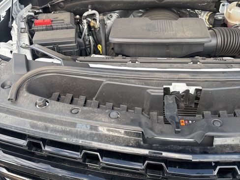 Used 2023 Chevrolet Tahoe Z71 w/ Luxury Package image 19