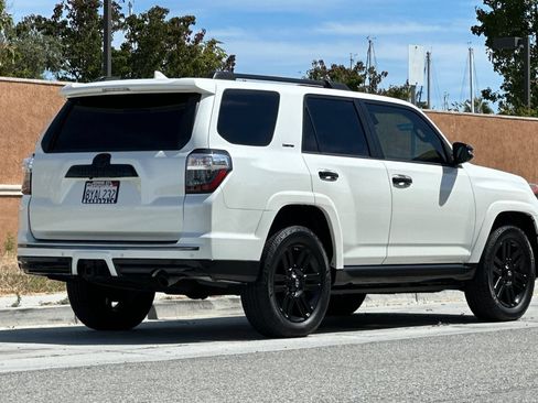 Used 2021 Toyota 4Runner Nightshade AWD/4WD image 4
