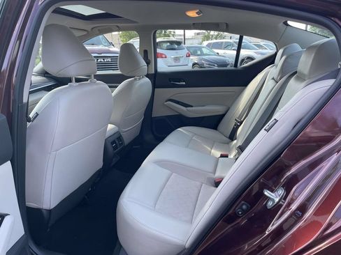 Used 2023 Nissan Altima 2.5 SL AWD/4WD image 13