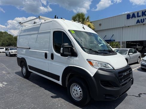 Used 2024 RAM ProMaster 2500 FWD image 2