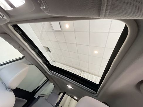 Used 2017 Subaru Forester 2.5i Premium image 21