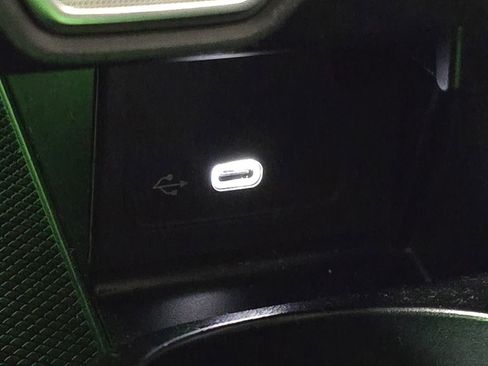 Used 2023 Mercedes-Benz C 300 4MATIC Sedan image 10