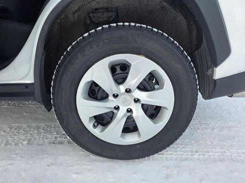 Used 2020 Toyota RAV4 LE image 15