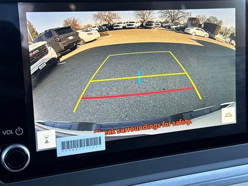 Used 2025 Toyota Tacoma SR5 image 27