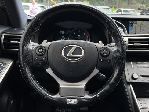 Used 2016 Lexus IS 200t w/ F Sport Package RWD image 10
