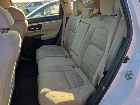 Used 2017 Honda CR-V LX image 7