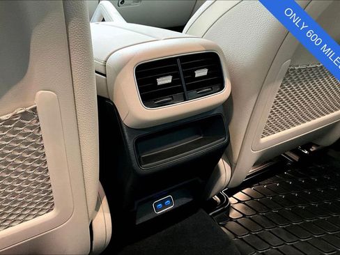 Used 2025 Mercedes-Benz GLE 580 GLE 580 image 32