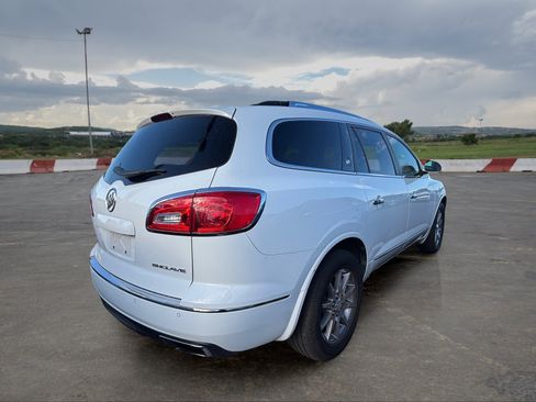 Used 2016 Buick Enclave Leather FWD image 3