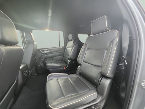 Certified 2023 Chevrolet Suburban Premier image 16