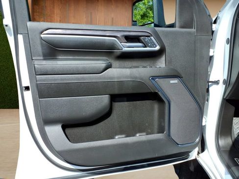 Certified 2024 Chevrolet Silverado 2500 LTZ w/ LTZ Plus Package AWD/4WD image 19