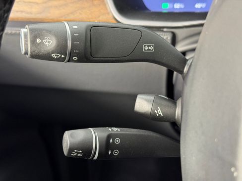 Used 2020 Tesla Model X Long Range image 18
