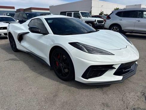 Used 2021 Chevrolet Corvette Stingray Convertible w/ Z51 Performance Package RWD image 3