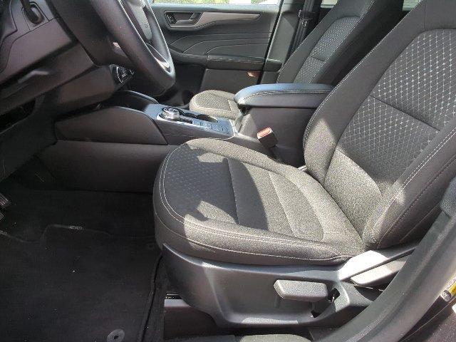 Used 2025 Ford Escape Active FWD image 22