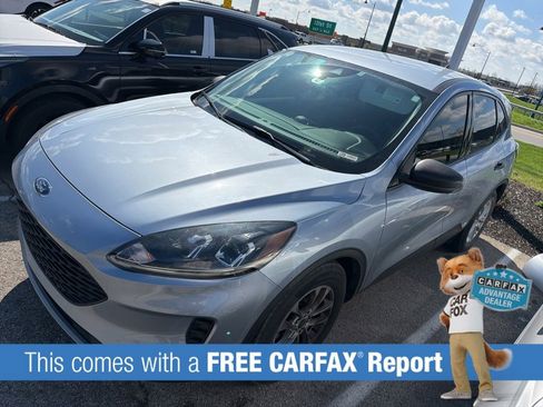 Used 2022 Ford Escape S image 2