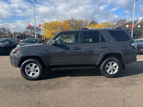 Used 2024 Toyota 4Runner SR5 image 4
