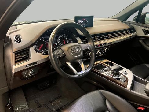 Used 2019 Audi Q7 2.0T Premium w/ Convenience Package AWD/4WD image 18
