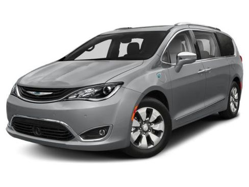 Used 2018 Chrysler Pacifica Touring-L FWD image 4
