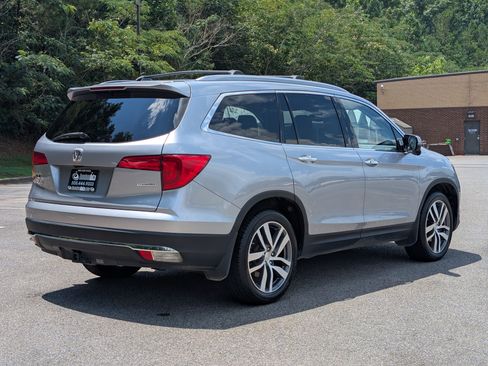 Used 2016 Honda Pilot Touring image 9