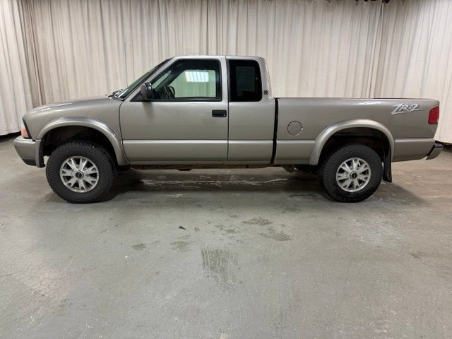 Used 2003 GMC Sonoma SLS w/ SLS Preferred Equipment Group AWD/4WD image 12