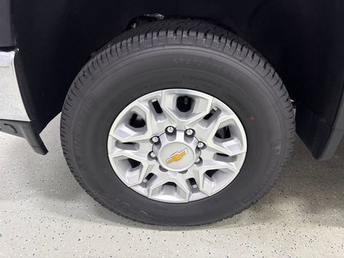 Used 2020 Chevrolet Silverado 3500 LTZ w/ LTZ Plus Package AWD/4WD image 12