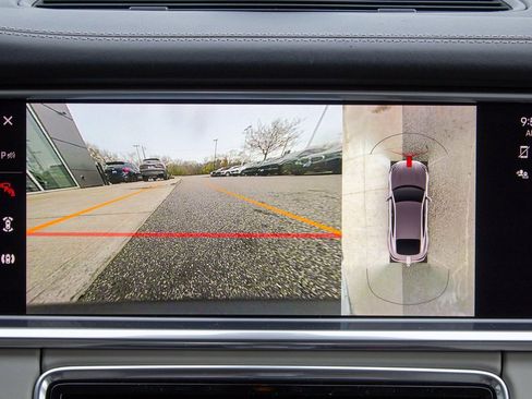 Used 2023 Porsche Panamera GTS w/ Premium Package image 18