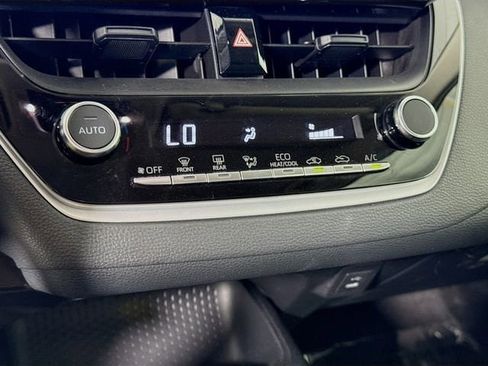 Certified 2025 Toyota Corolla LE FWD image 17