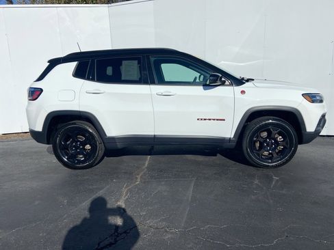 Used 2023 Jeep Compass Trailhawk image 2
