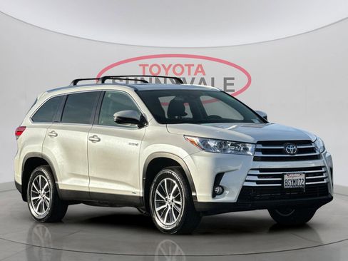 Certified 2019 Toyota Highlander XLE image 11