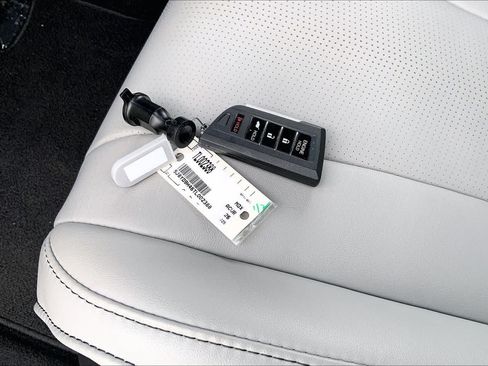 Used 2026 Acura MDX w/ Technology Package FWD image 15