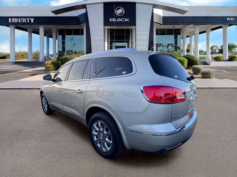 Used 2015 Buick Enclave Leather FWD image 3