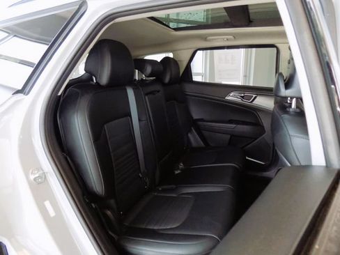 Used 2023 Kia Sportage SX FWD image 32
