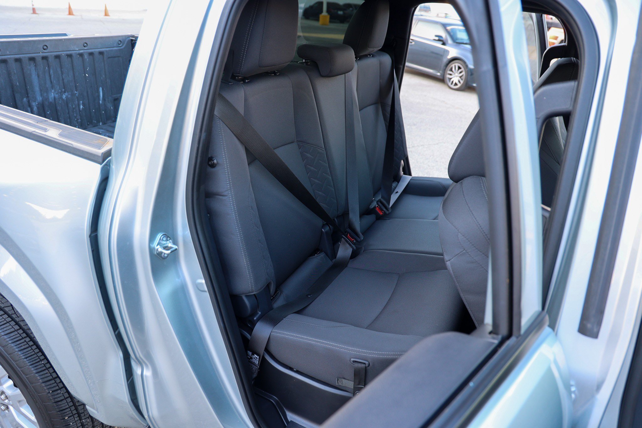 Certified 2025 Toyota Tacoma SR AWD/4WD image 38