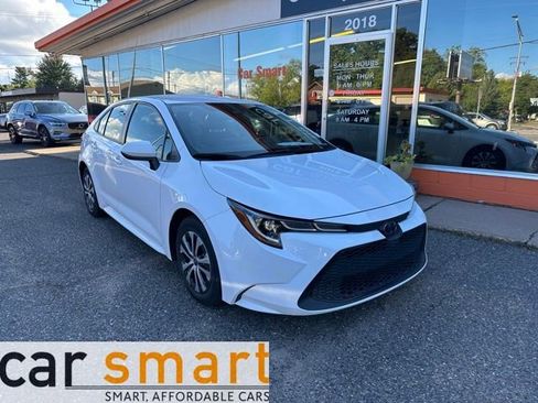 Used 2022 Toyota Corolla LE image 1