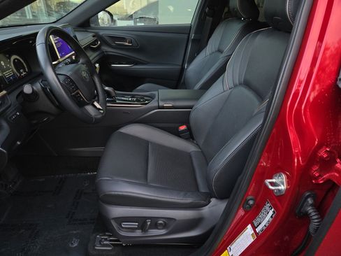 Used 2025 Toyota Crown Signia image 15