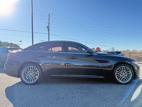 Used 2019 Alfa Romeo Giulia Ti w/ Quick Order Package 22Z Lusso image 6