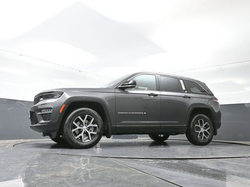 New 2025 Jeep Grand Cherokee Limited w/ Luxury Tech Group II image 51