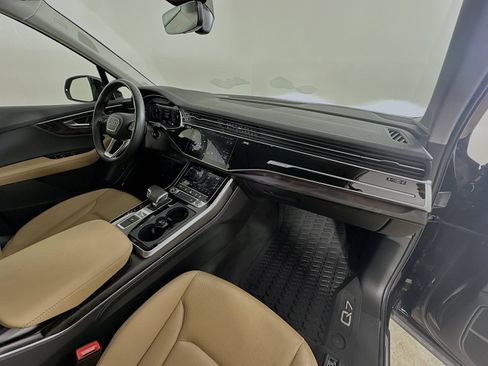 Used 2025 Audi Q7 2.0T Premium Plus AWD/4WD image 46