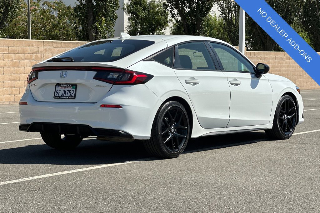 Used 2023 Honda Civic Sport image 4