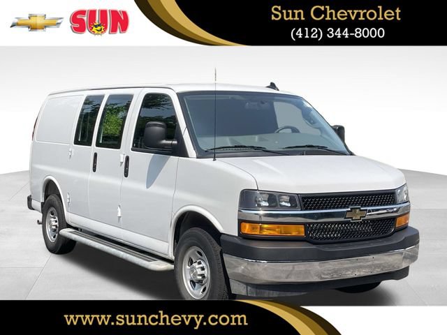 Used 2025 Chevrolet Express 2500 w/ Driver Convenience Package RWD image 1